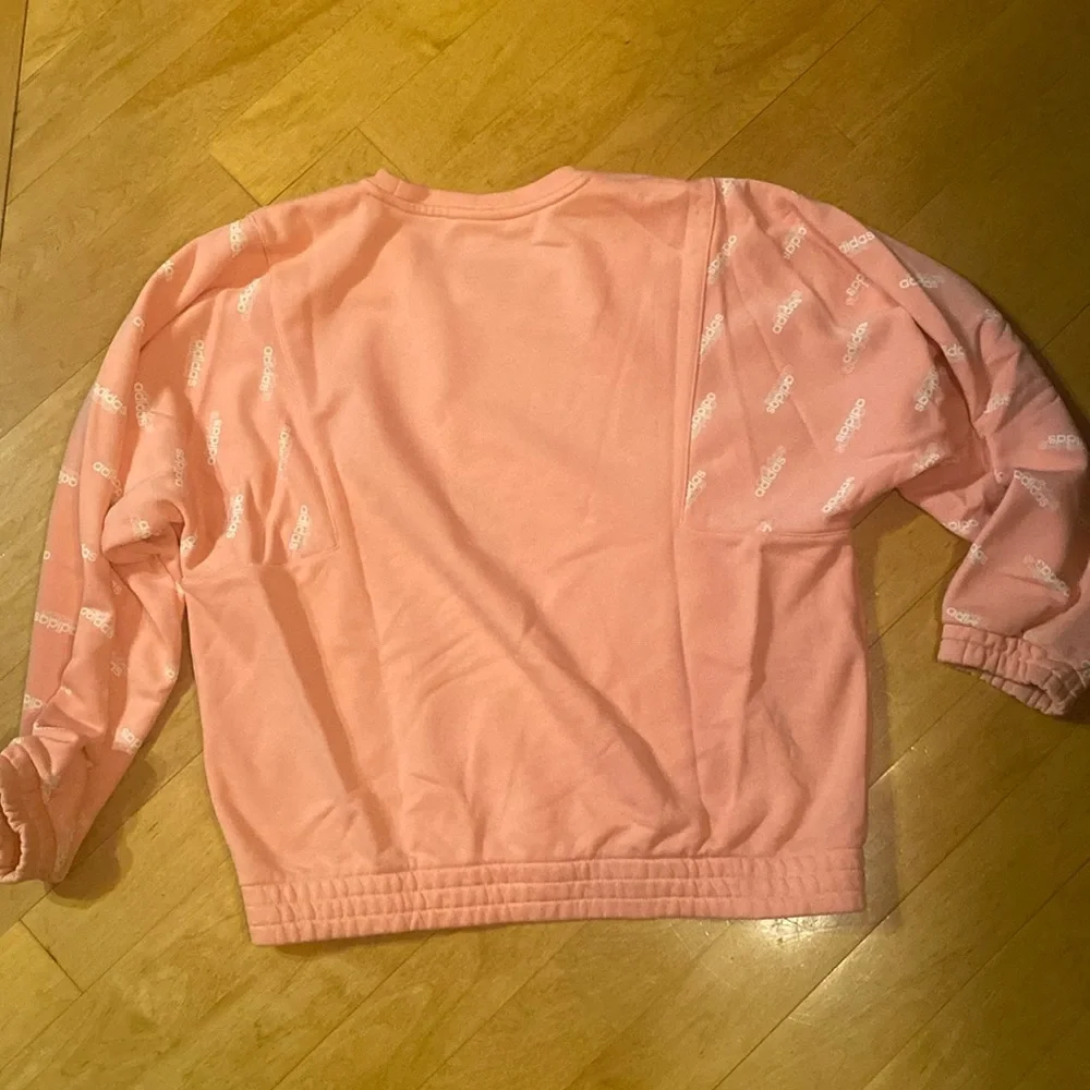 Woman’s Adidas sweatshirt - Picture 6 of 6